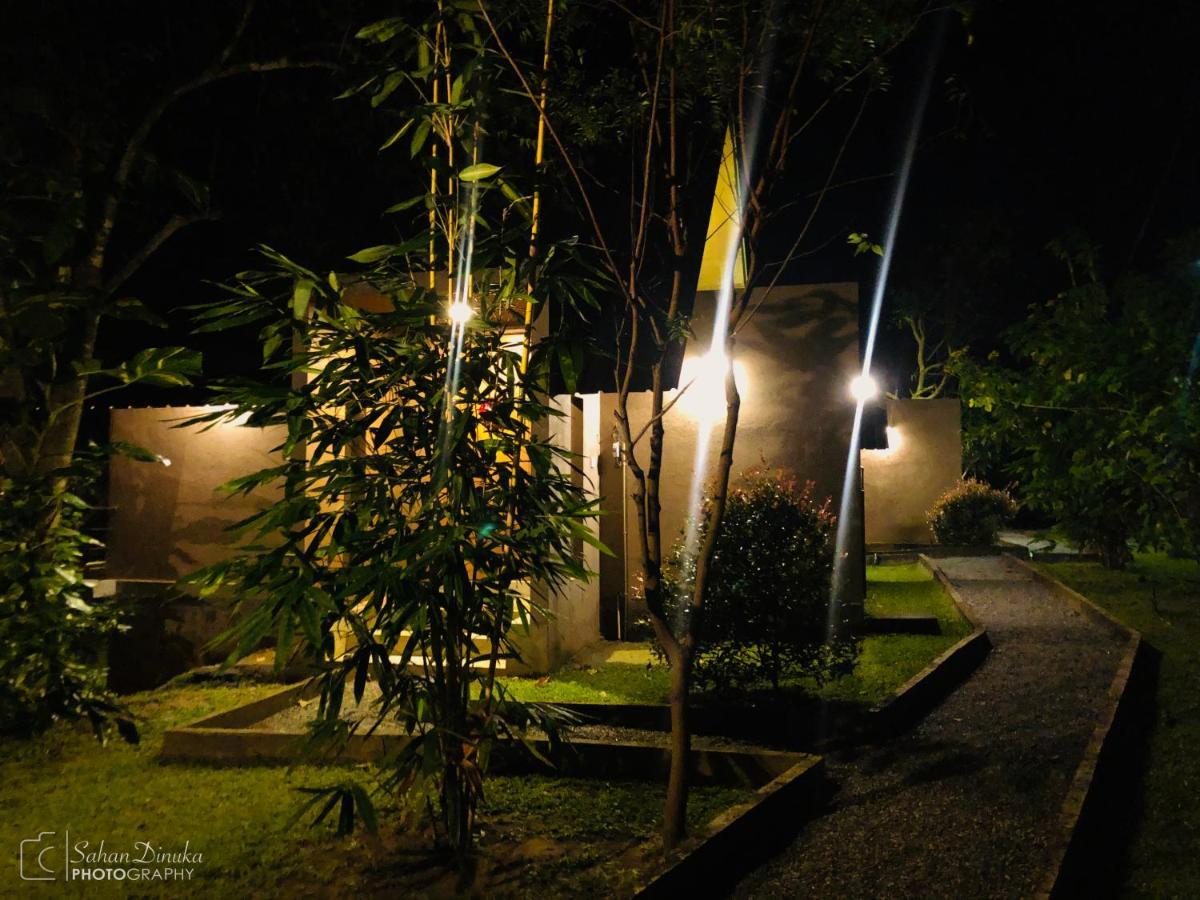 Hantara Udawalawa Udawalawe Bagian luar foto